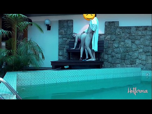 ❤️ Baas noeget faam nei it swimbad, mar koe net wjerstean in hot ️❌  Seks by ús fy.mass-pr.ru ❌️